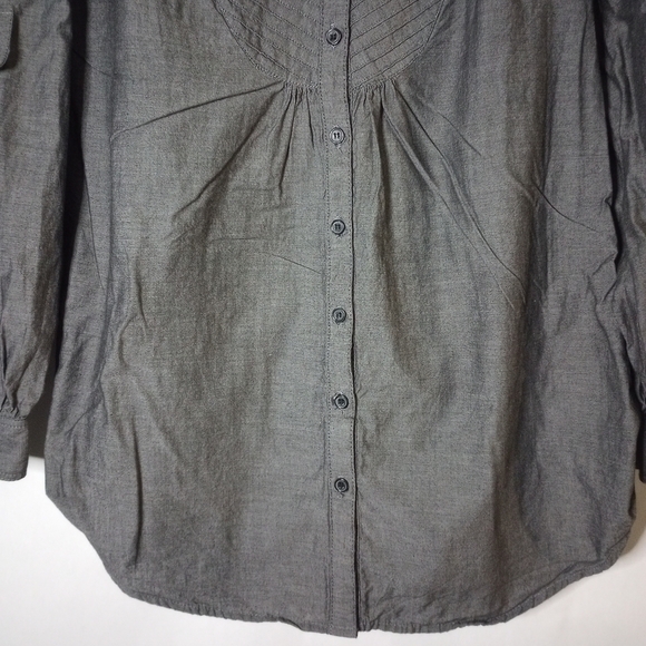 Industry 212 grey button up size medium - Picture 3 of 8